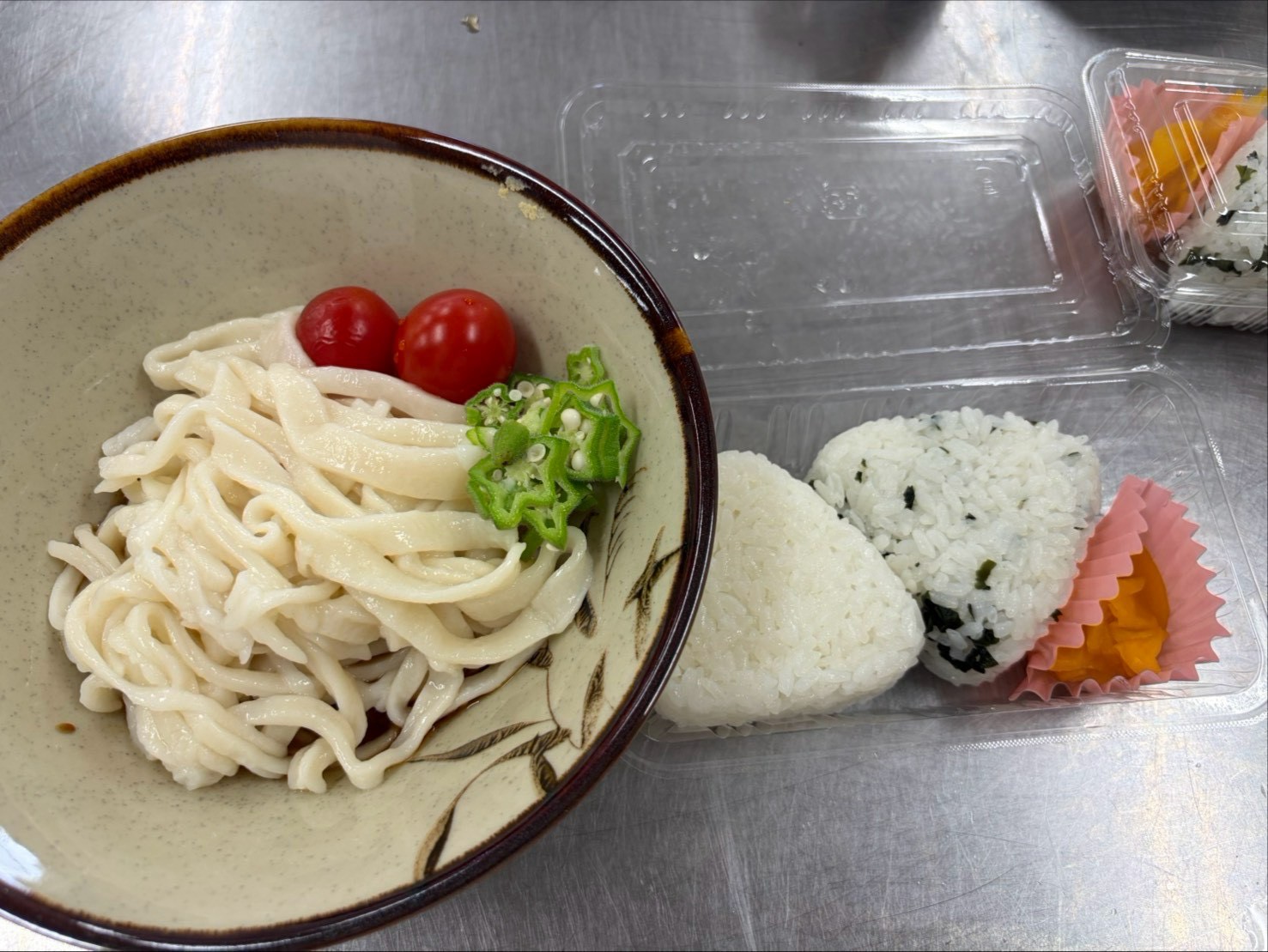 菜根譚のおにぎりセット